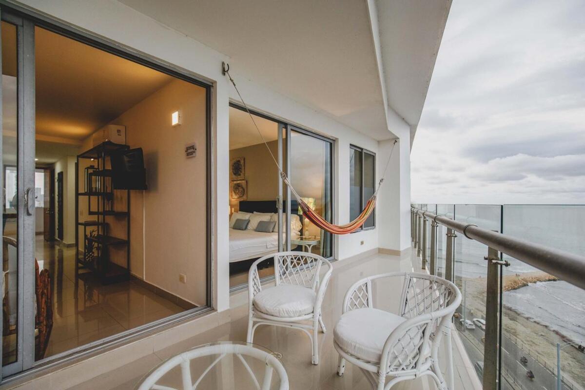 Frente Al Mar Office 7b